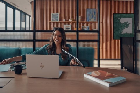 HP EliteBook 1040 14" G11 Core 7 155H 14.0"2.8K IPS OLED 400nits AG 32GB LPDDR5x-7500 SSD1TB Intel Arc W11Pro 3Y OnSite