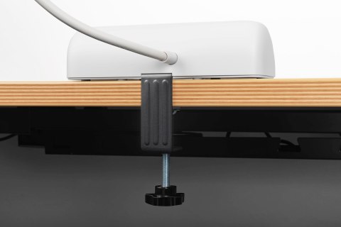 Digitus 3-drożna biurowa listwa zasilająca z 2 złączami USB-A i 1 złączem USB-C, biała