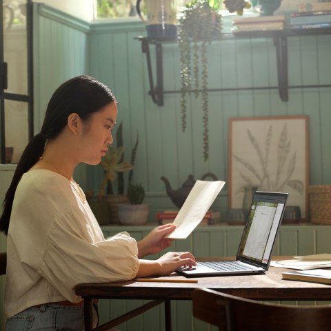 HP Envy x360 14-fa0016nw Ryzen 7 8840HS 14"WUXGA Touch 300nits 16GB LPDDR5-6400 SSD512 Radeon 780M Cam 5 Mpx IR 59Wh Win11 Meteo