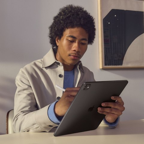 Apple iPad Pro 5G Apple M LTE-TDD & LTE-FDD 512 GB 33 cm (13") 12 GB Wi-Fi 7 (802.11be) iPadOS 26 Czarny