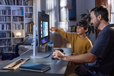 HP EliteStudio 8 AiO G1i Ultra 5 235 23.8"FHD Touch IPS 300nits LBL AG 16GB DDR5 5600 SSD512 Intel Graphics Cam 5MP W11Pro 3Y On